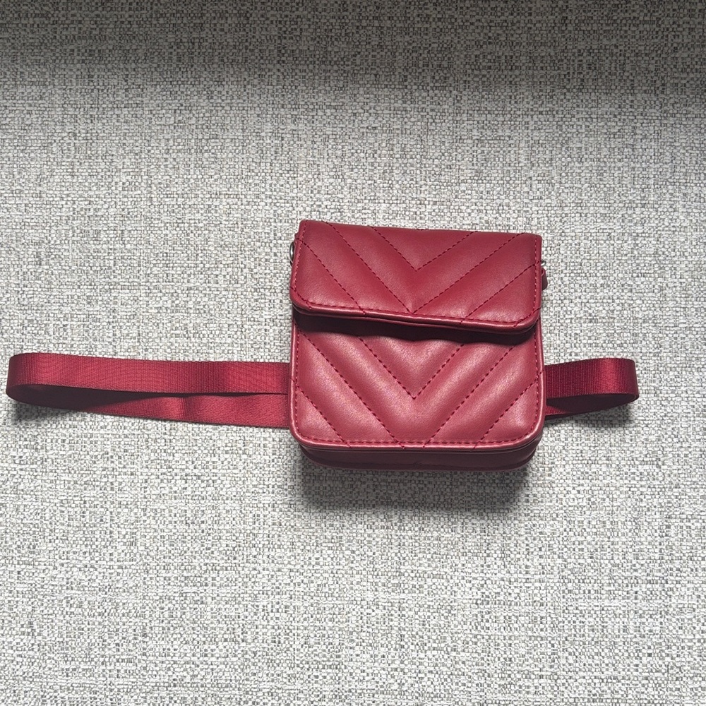 art class Red Quilted Convertible Belt Crossbody Bag